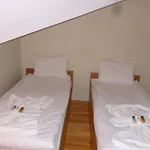 In Eagle's Nest 公寓