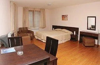 In Eagle's Nest 班斯科