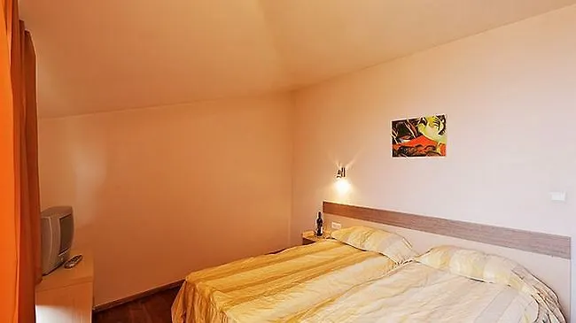 Apartment In Eagle's Nest